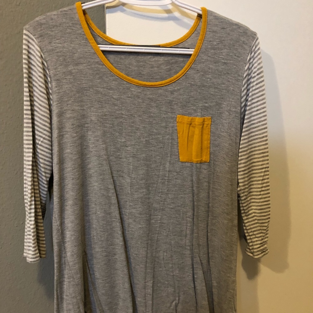 3/4 length T-shirt